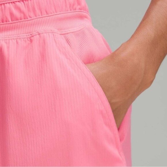 NWT 💕 Lululemon Dance studio high rise 3.5” lined Sakura Pink Shorts - Picture 4 of 6